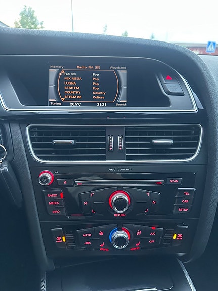 Audi A4 15 of 19