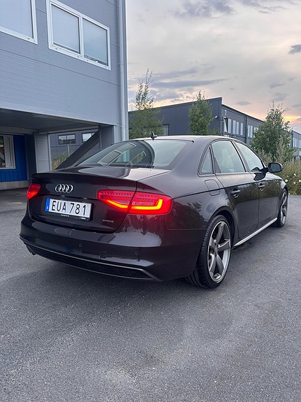 Audi A4 4 of 19