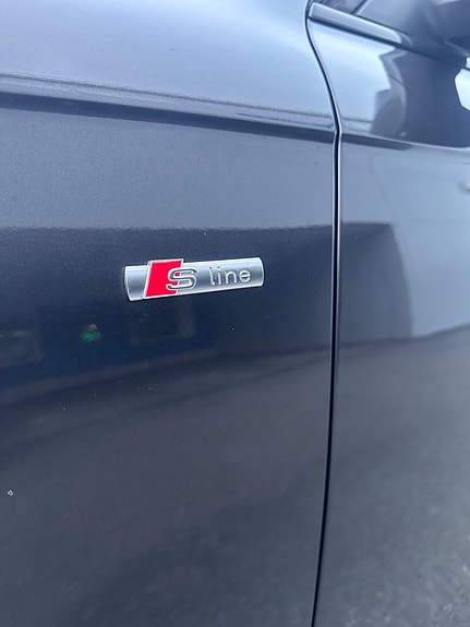 Audi A4 9 of 19