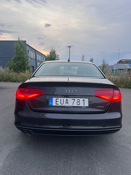 Audi A4 5 of 19