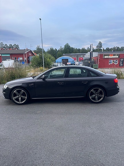 Audi A4 7 of 19