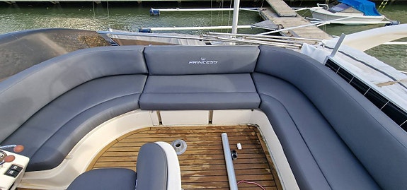 Princess 38 FLY -99 | 2 x Volvo Penta TAMD63 4 of 5