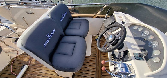 Princess 38 FLY -99 | 2 x Volvo Penta TAMD63 5 of 5