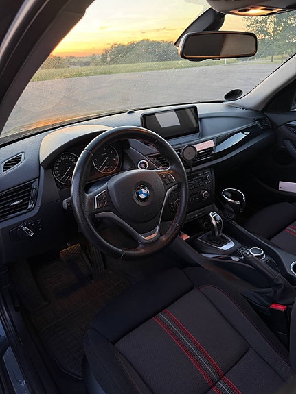 BMW X1 4 of 5