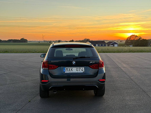 BMW X1 3 of 5