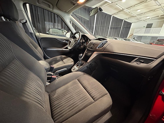 Opel Zafira Tourer 8 of 17