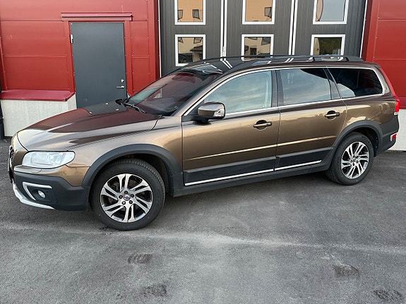 Volvo XC70 4 of 24