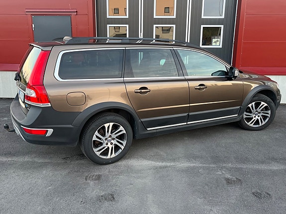 Volvo XC70 8 of 24