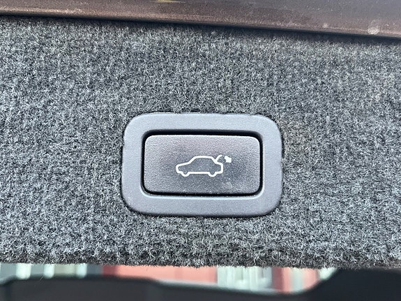 Volvo XC70 24 of 24