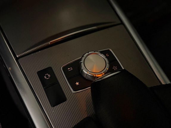 Mercedes-Benz E300 12 of 23