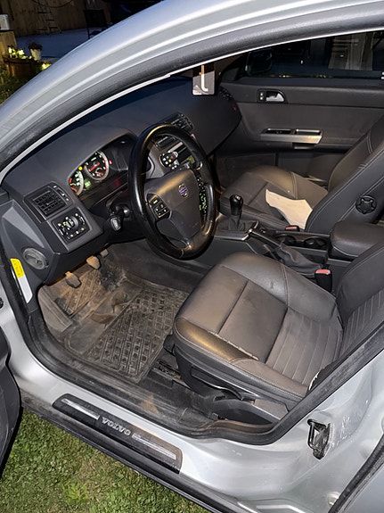 Volvo V50 5 of 5