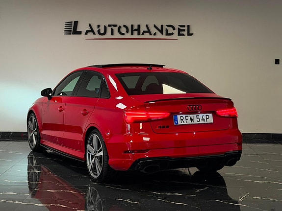 Audi RS3 4 of 5