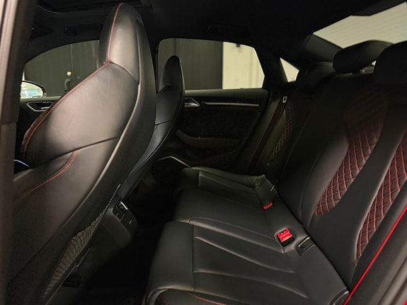 Audi RS3 8 of 27