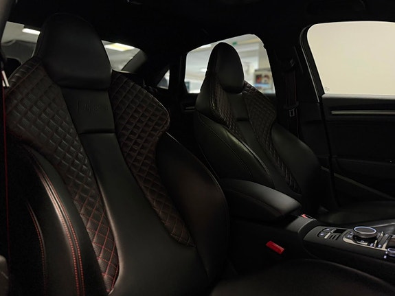 Audi RS3 21 of 27