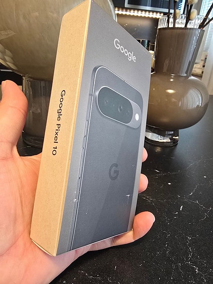 Oöppnad Google Pixel 10