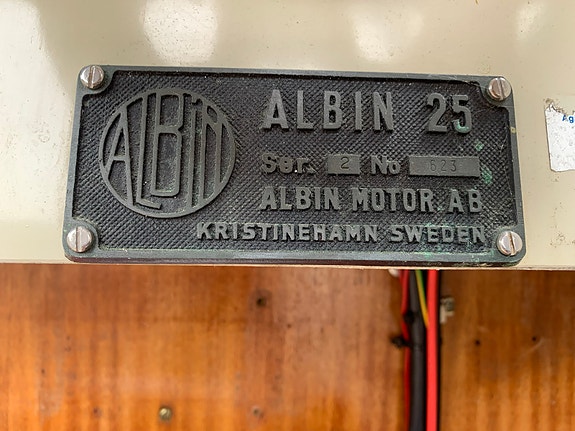 Albin 25 2 of 5