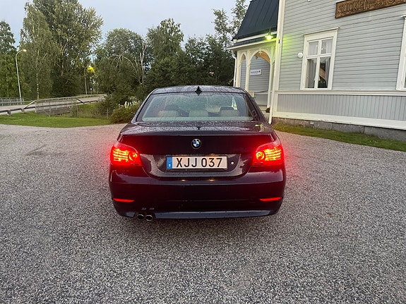 BMW 525i 5 of 5