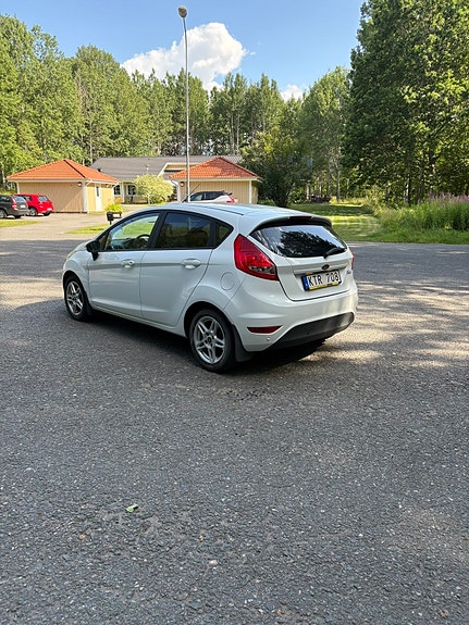 Ford Fiesta 5 of 5