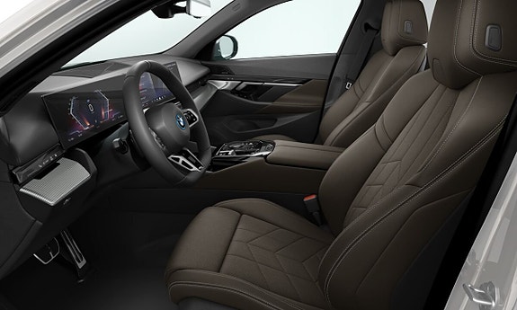BMW i5 3 of 3