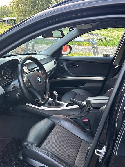 BMW 318d 5 of 5