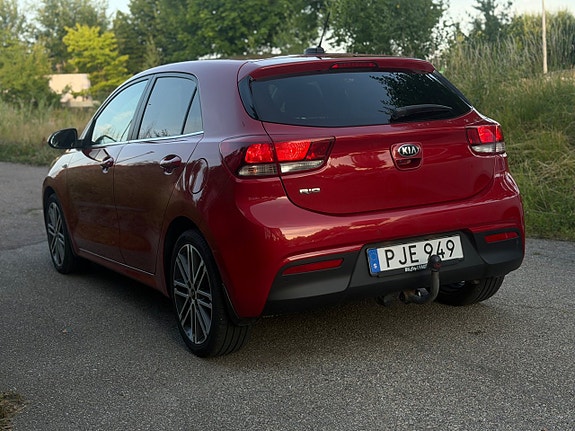Kia Rio 5 of 5