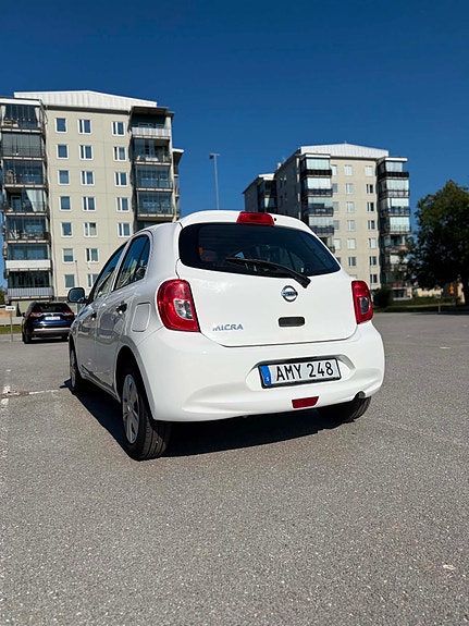 Nissan Micra 3 of 5