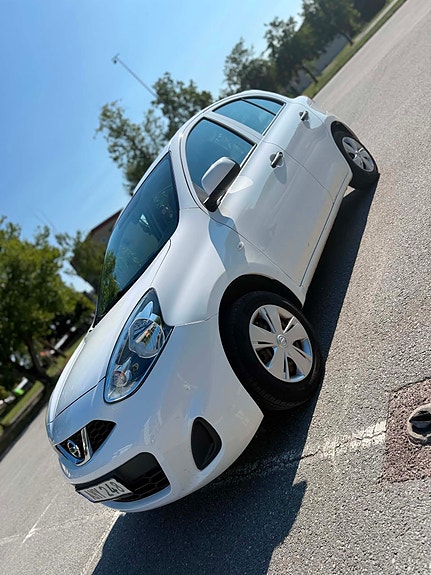 Nissan Micra 4 of 5