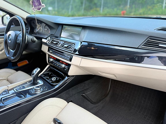 BMW 525d 3 of 16