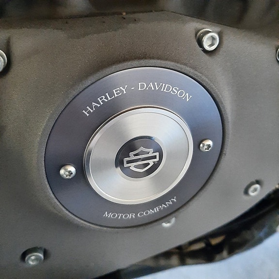 Harley-Davidson Sportster 1200 Nightster XL1200N 4 of 5