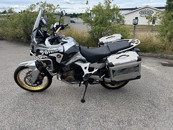 Honda Powersports CRF1000D Africa Twin DCT 4 of 5
