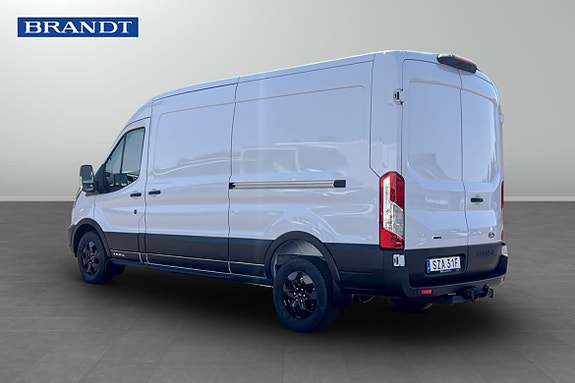 Ford Transit 2 of 5