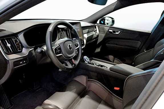 Volvo XC60 5 of 5
