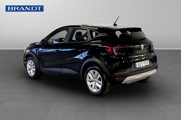 Renault Captur 2 of 5