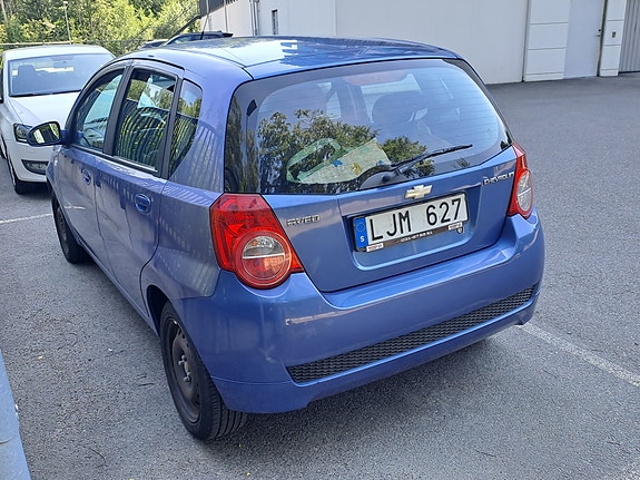 Chevrolet Aveo 5 of 5