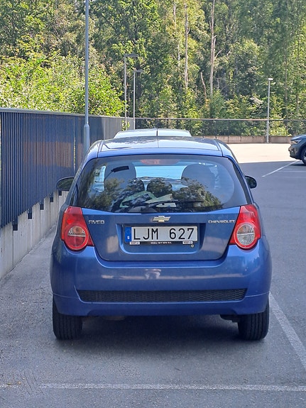 Chevrolet Aveo 4 of 5