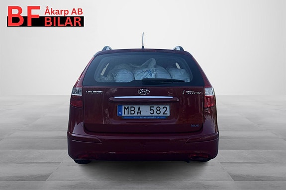 Hyundai i30 14 of 15