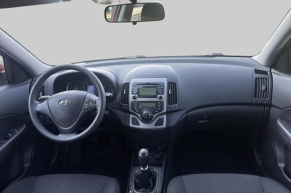 Hyundai i30 13 of 15