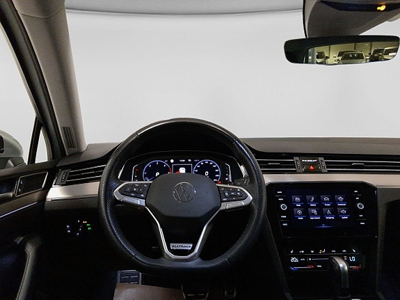 Volkswagen Passat Alltrack 6 of 18