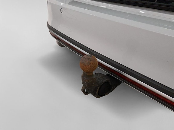 Volkswagen Passat Alltrack 9 of 18