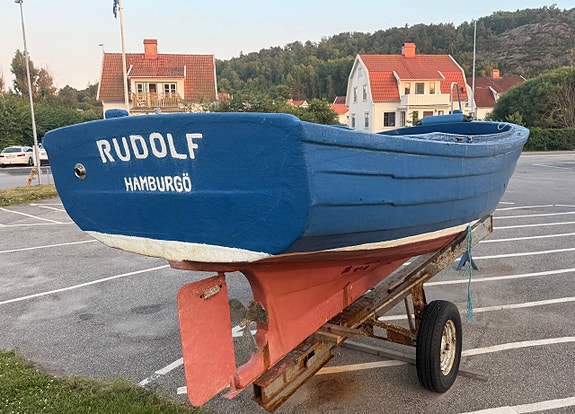 Plastad Tressfjords julle ”Rudolf” 4 of 5