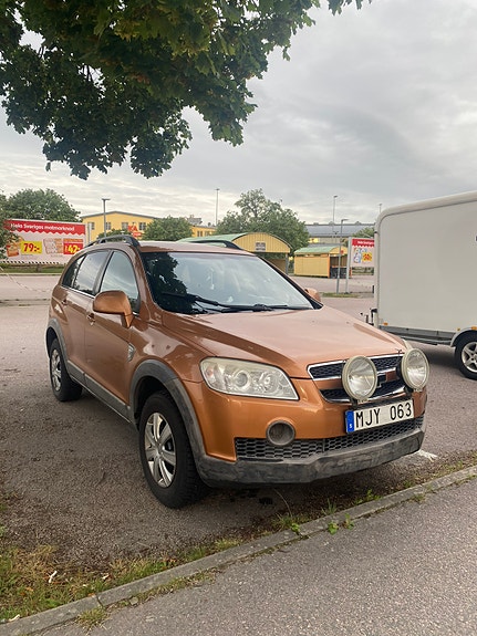 Chevrolet Captiva 2 of 5