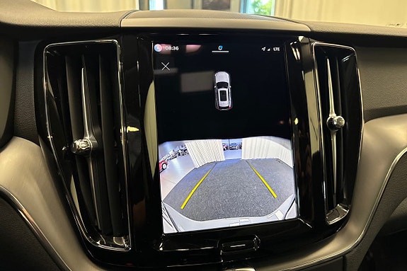 Volvo XC60 18 of 23