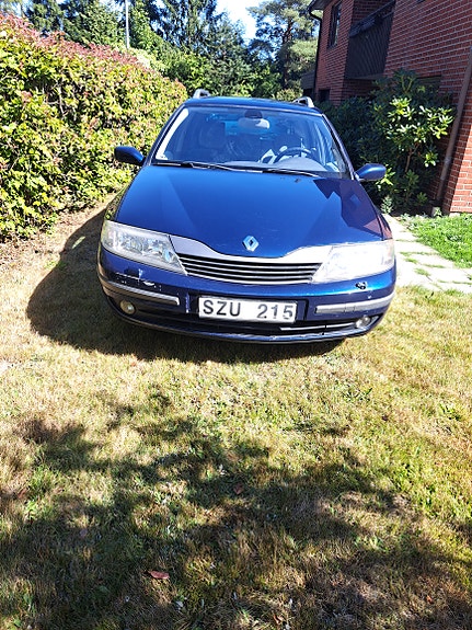 Renault Laguna 2 of 5
