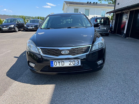 Kia Ceed 3 of 5