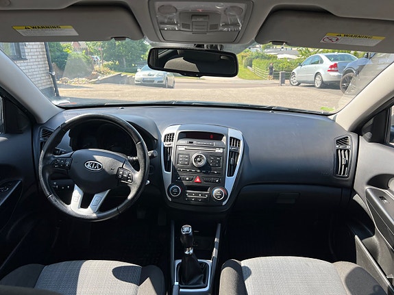 Kia Ceed 17 of 17