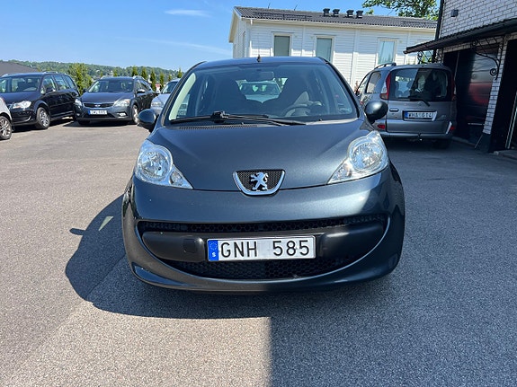 Peugeot 107 3 of 5
