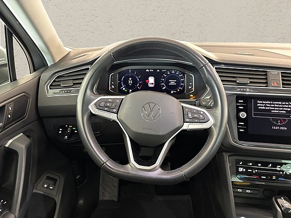 Volkswagen Tiguan 6 of 10