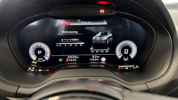Audi Q2 14 of 17