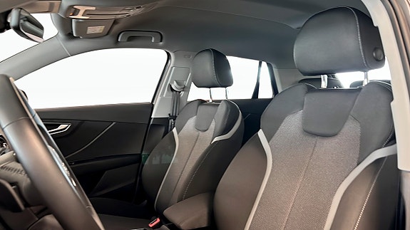 Audi Q2 8 of 17