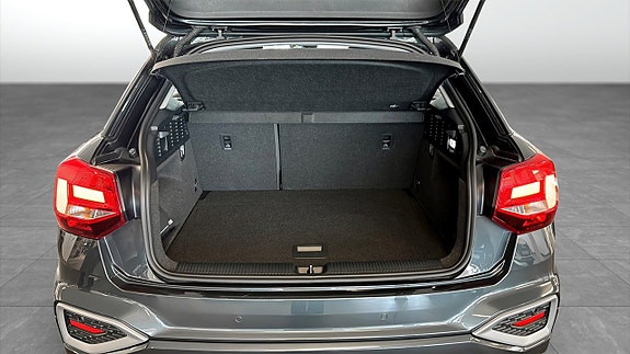 Audi Q2 12 of 17